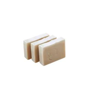 Savon Solide Transparent Artisanal Bio Végan et Non Testé sur les Animaux, Personnalisé avec Étiquette Privée, Impression Sérigraphique Cire de Cerise, Haute Qualité pour Tous - Product Image 4