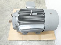 1LA04442SE42B 1LA04442SE42B 444TS Motor de CA trifásico de 125 HP y 3570 RPM, 460 V, con disyuntor PLC y servo