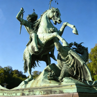 Sculpture de cheval guerrier en bronze sur mesure, style mythologie classique, pour la décoration de la place du parc urbain