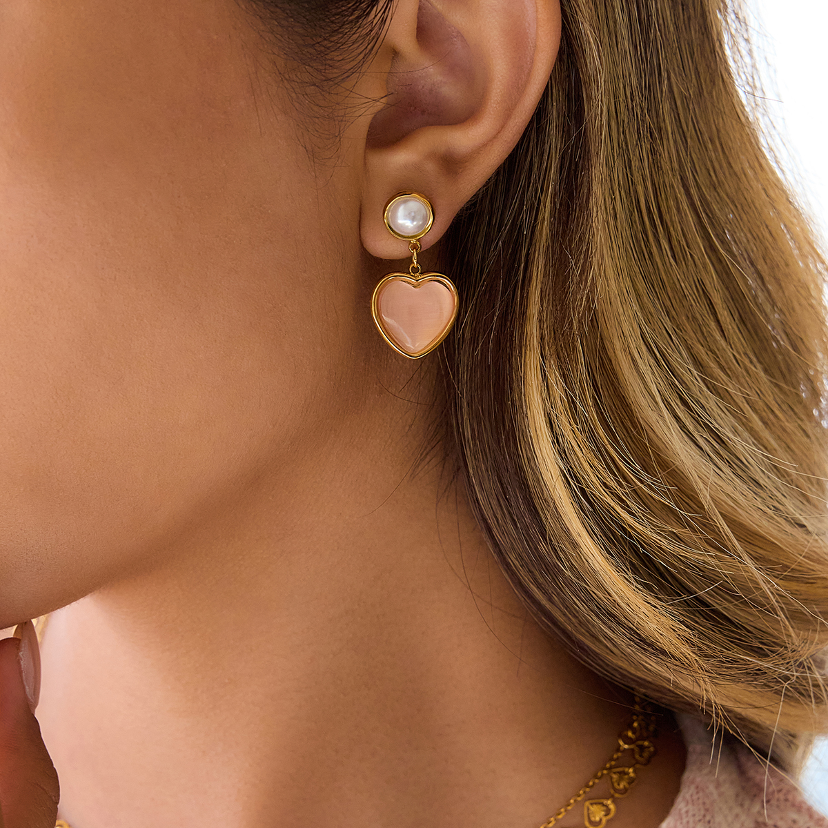 Pink Heart Cat Eye earring