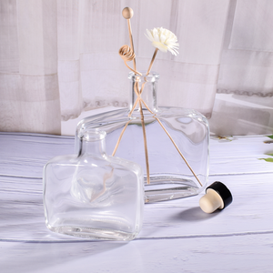 Botellas de Vidrio Cuadradas y Planas de 500 ml de Gran Capacidad para Difusor de Aromas, Diseño de Lujo para Fragancia de Ambiente - Product Image 5