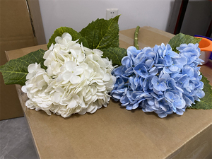 Di alta qualità <span class=keywords><strong>ortensia</strong></span> fiore artificiale in lattice fiori matrimonio grandi petali 196 vero tocco blu <span class=keywords><strong>ortensia</strong></span> per la decorazione domestica - Product Image 2