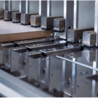 Machine/outil CNC HP290 intelligent pour le traitement des cadres de portes en bois – Meilleure vente