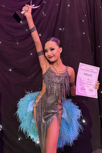 Robe de <span class=keywords><strong>danse</strong></span> latine Vennystyle en spandex/nylon, design personnalisé avec strass, perles et plumes, rumba, cha-cha, samba, performance professionnelle - Product Image 4
