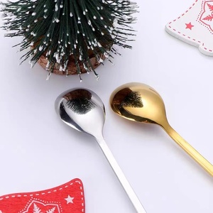 Cuillères à thé <span class=keywords><strong>de</strong></span> <span class=keywords><strong>noël</strong></span> avec pendentif <span class=keywords><strong>de</strong></span> <span class=keywords><strong>noël</strong></span> 6 pièces ensemble <span class=keywords><strong>de</strong></span> cuillères à mélanger en acier inoxydable or - Product Image 4