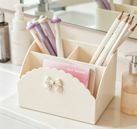 MONR Organisateur de maquillage mignon avec nœud décoratif, en plastique festonné, multi-compartiments, pour bureau et salle de bain, support cosmétique