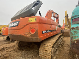 Excavatrice sur chenilles Doosan DX300 de seconde main avec 30 tonnes, Doosan de marque célèbre a utilisé le moteur original de l'excavatrice DX300 - Product Image 4
