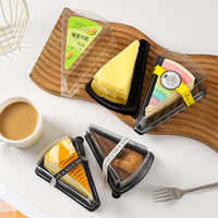 Boîtes à gâteaux triangulaires en plastique noir en gros, contenants transparents pour mousse de boulangerie à emporter, qualité alimentaire pour desserts et sushis