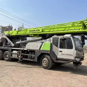 Werkszertifizierter Händler ZOOMLION QY30D531 Max. Hublast 30 Tonnen 35 Tonnen mobiler Lastkraftwagen-Kran zum Verkauf