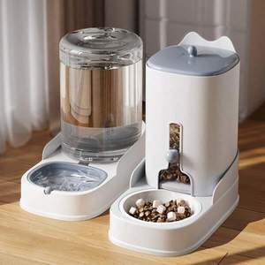 Haustiere Zubehör Große Kapazität Praktische 2-in-1 automatische Haustier katze Feeder Hund Wassersp ender Hot Selling tragbare Kunststoffsc halen - Product Image 2