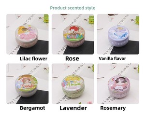Bougie décorative exquise et ravissante, parfumée longue durée, senteur festive pour la saison des fêtes, dans des boîtes imprimées de Noël - Product Image 4