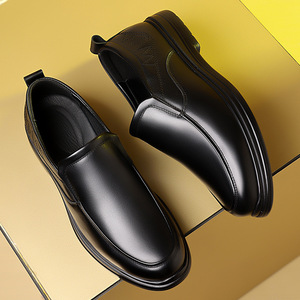 Mocasines de cuero genuino para hombre, con punta redonda, sin cordones, suela de goma suave, zapatos casuales de otoño para papá, talla grande - Product Image 2