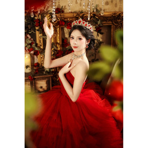 Red Tulle Ball Gown Wedding Dress Sweetheart Neckline Natural Waist Vintage Style Studio Photography Dress - Product Image 3