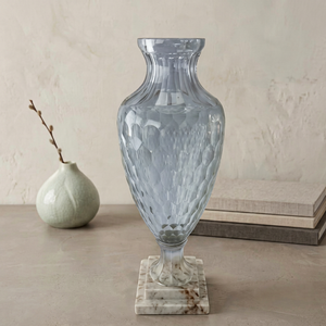 Vase en cristal avec motif hexagonal, décoration de table moderne, design unique - Product Image 1
