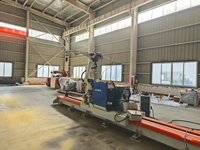 Robot de soudage équipé d'un système de vision 3D pour la fabrication de structures en acier