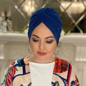 Hijab in Seta Modale Increspata Bianco da Donna, Modello Istantaneo, Stile Arabo, con Sottohijab in Voile Soie De Medine - Il Più Venduto - Product Image 4