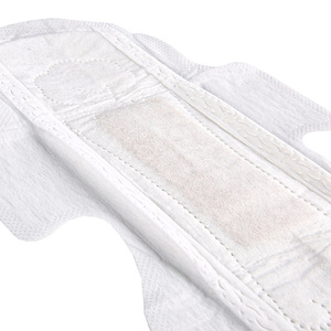 Toallas Sanitarias Ultra Aniónicas de Fábrica Qianye, Desechables, para Uso Nocturno, para Mujeres, Venta al Por Mayor - Product Image 3