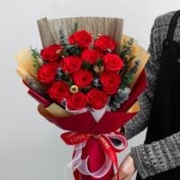 Lovebay Fertiger Ewiger Rosenstrauß Rote Rosen Konservierter Blumenstrauß für Valentinstag Einzelhandel Geschenkeladen Feiertagsgeschenk