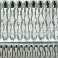 Plateforme d'inspection en acier perforé à mailles en forme de crocodile, marche d'escalier, plaque antidérapante, découpe personnalisée pour écran