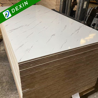 Panneau de contreplaqué mélaminé blanc de qualité E0 E1 E2 18 mm pour meubles