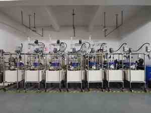 Reattore di vetro sferico ad alta precisione per reazioni chimiche di laboratorio di miscelazione e distillazione - Product Image 4