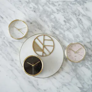 Maxery <span class=keywords><strong>Rosa</strong></span> Orologio Da Tavolo <span class=keywords><strong>Sveglia</strong></span> In Metallo Muto Orologio Per Soggiorno O in Ufficio Per La Decorazione Domestica - Product Image 1