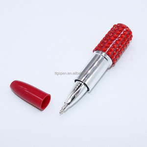 חידוש עיצוב תלמיד ילדי כתיבה מכתבים מיני פלסטיק עט עם לוגו מותאם אישית אופנה שפתון צורת פלסטיק כדור עט - Product Image 6