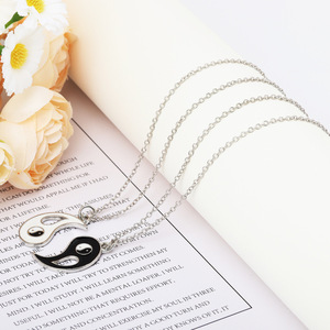 Collier pendentif thème Yin Yang en argent 925 plaqué rhodium, minimaliste, unisexe, pour tous les jours, bijoux fins - Product Image 2