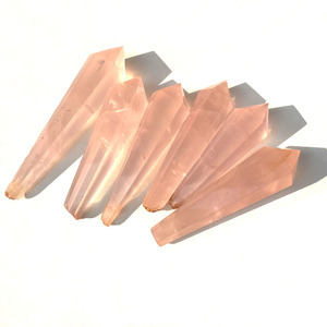 Varita curativa de cristal de cuarzo rosa natural al por mayor, varita mágica de cristal para energía decorativa - Product Image 1