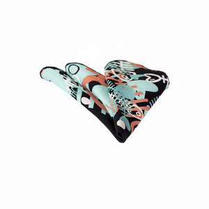 Cuadrado de bolsillo con diseño estampado de espina de pescado negro sobre café verde - Product Image 2
