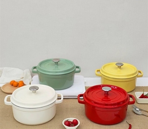 Panela de Ferro Fundido Esmaltado Multiuso para Ensopados e Sopas, Compatível com Fogão a Gás e Indução, com Tampa, Design Moderno, Presente de Inauguração de Casa - Product Image 3