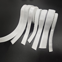 Sangle en satin blanc avec picots et bordure festonnée en stock, faible MOQ