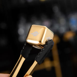 Набор для охлаждения виски из нержавеющей стали: премиальные многоразовые экологичные кубики льда для сохранения прохлады напитка - Product Image 5