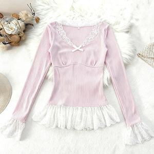 Top de Manga Larga con Cuello en V y Ribete de Encaje para Mujer, con Puños de Pétalos y Dobladillo con Volantes, Diseño de Lazo Dulce, Venta al por Mayor Personalizada por el Fabricante - Product Image 6