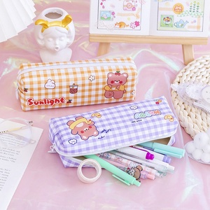 Mo <span class=keywords><strong>Shang</strong></span> <span class=keywords><strong>Shi</strong></span> Nian usine directe Ins ours Plaid porte-crayon fille coeur grande capacité PU étanche stockage papeterie boîte - Product Image 4