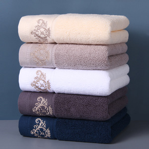 Serviettes <span class=keywords><strong>de</strong></span> <span class=keywords><strong>bain</strong></span> en coton brodé <span class=keywords><strong>de</strong></span> luxe personnalisables, douces et absorbantes, pour hôtel et usage domestique, options <span class=keywords><strong>de</strong></span> logo OEM ODM - Product Image 1