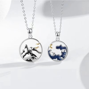 Collana di moda all'ingrosso collana di coppia di oceano di montagna collana di montagna e mare con ciondolo a cerchio abbinato a <span class=keywords><strong>luna</strong></span> di sole - Product Image 1