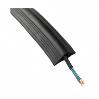 Venta al por mayor de cubierta de cable de goma de un canal duradero protector de cable