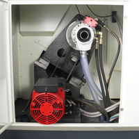 Torreta de aluminio con torreta de 8 estaciones, máquina de torneado horizontal con 4 herramientas en vivo, características automáticas BT40, cono de husillo