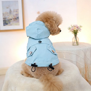 Impermeable con capucha para perros y gatos, abrigos y chaquetas de poliéster azul cielo, ropa para mascotas de tamaño pequeño y mediano para las cuatro estaciones - Product Image 1