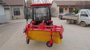 Spazzole per Spazzatrice Stradale Azionate da PTO Montate su Trattore in Vendita, Prodotte in Cina - Product Image 3