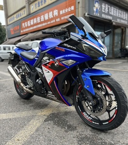 Moto sportive d'occasion <span class=keywords><strong>Kawasaki</strong></span> <span class=keywords><strong>Ninja</strong></span> V6 Style 400cc refroidie par eau, idéale pour les débutants, parfaite pour les trajets quotidiens - Product Image 1