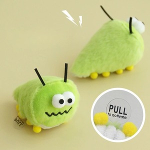 Juguete interactivo ecológico para masticar gatos, hierba gatera de felpa, Limpieza de dientes chirriantes, juguete para gatitos, lindo insecto verde resistente a mordeduras para juguete para gatos - Product Image 5