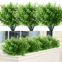 Bunga Buatan Imitasi Daun Eucalyptus 7 Tangkai 35-Mesh untuk Dekorasi Dalam/Luar Ruangan Tanaman Taman Luar Ruangan