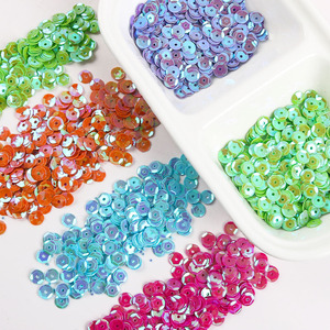 Bán buôn nhà máy đầy màu sắc long lanh tự làm vật liệu Trang trí phụ kiện quần áo may sequin - Product Image 4