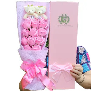 Doktorenmütze Junggesellenkleid für Graduierung Valentinstag Lehrertag Seife Rose Blumenstrauß Oberjahr verpackt in Geschenkbox
