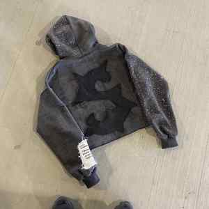 Yingling personnalisé hommes poids lourd 500gsm sweat à capuche zippé Streetwear soleil délavé en détresse broderie acide lavage strass fermeture éclair - Product Image 3