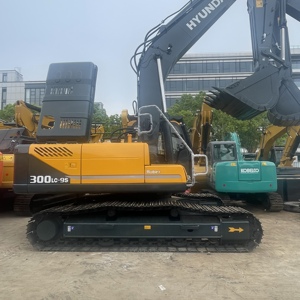Excavadora Hidráulica Usada HYUNDAI 300LC-9S de 30 Toneladas con Motor y Bomba Cummins para Minería y Construcción - Product Image 4
