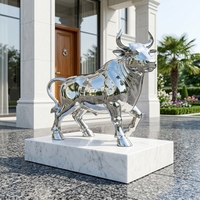 Installation artistique contemporaine pour centre commercial, statue de taureau surdimensionnée en acier inoxydable de qualité marine 316