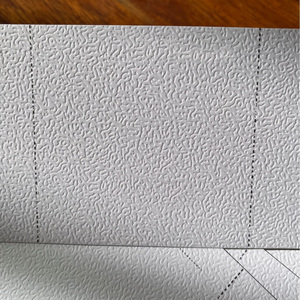 Etiquetas de Vinilo Texturizadas con Relieve Dorado Mate, Resistentes al Agua, de Lujo, Personalizadas con Logotipo, para Perfumes, Venta al Por Mayor - Product Image 6